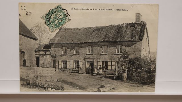 La Villedieu : Hôtel Batime. Défauts coin sup droit. Peu courante...