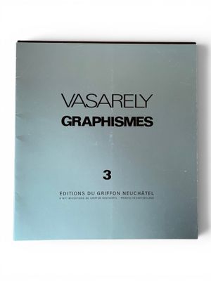 la couverture d'un livre sur laquelle figure une image en noir et blanc
