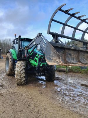 DEUTZ-FAHR AGROTRON Immatriculée : EZ-361-NS Genre : TRA , C…
