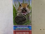 une boîte sur laquelle figure l'image d'un hamster