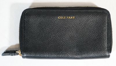 COLE HAAN Portefeuille en cuir noir