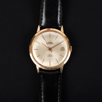 Bracelet-montre d'homme en or, le mouvement mécanique (tourn… - Photo 1