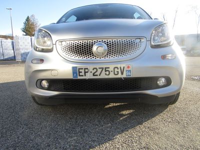 VP SMART FORFOUR Immatriculé EP-275-GV - Photo 1