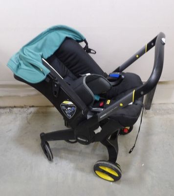 PUÉRICULTURE : Siège Auto&Poussette DOONA i *Occasion*