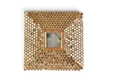 miroir en forme de cadre carré orné d'un motif