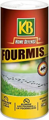 un flacon de répulsif anti-insectes Fourm sur fond blanc