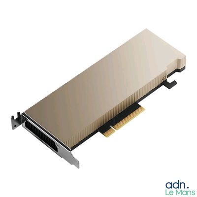 une image montrant un gros plan d'un disque dur sur fond blanc
