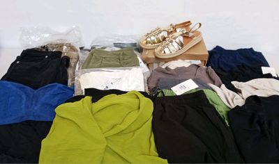 Lot à retirer à Décines-Charpieu (69150) du lundi au vendred… - Photo 1