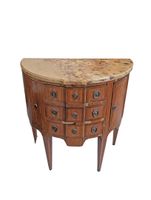 Commode de forme demi-lune en bois de placage ouvrant par tr… (photo 2)