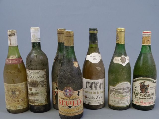 CHATEAU LA ROSERAIE, Bordeaux, MEB au château, une bouteille non ...