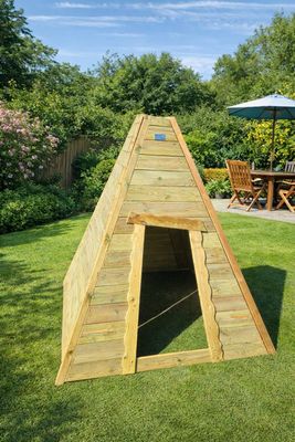 Une très grande cabane en bois hyper qualité Largeur 150 cm …