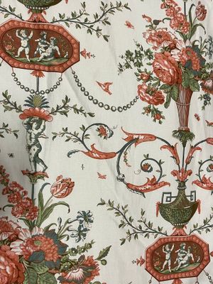 a close up of a wallpaper with a vase of flowers