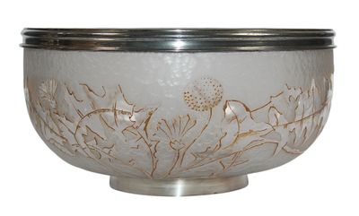 bol en verre argenté et blanc orné d'un motif floral