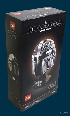 une boîte sur laquelle figure une maquette Lego représentant un casque de Star Wars