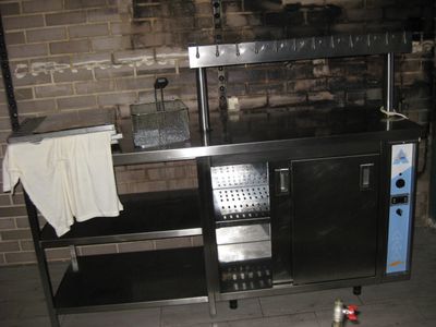 LOT VENDU SUR DESIGNATION - MATERIEL DE RESTAURATION SUR SAI… - Photo 1