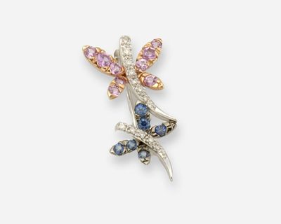 une broche en forme de libellule, sertie de diamants et de saphirs