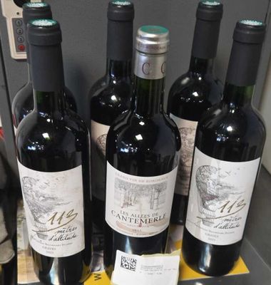 1448 / Lot de 6 bouteilles dont 5 CHÂTEAU BEAUREGARD D…