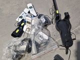 a lot of electronic items that are on the ground