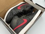 Chaussures de sport Nike Air Jordan 1 Mid noires, taille US 9,5