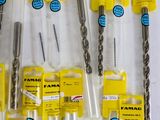 many different types of drill bits in the package
