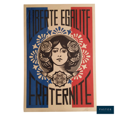 une affiche représentant une femme avec une fleur dans les cheveux