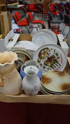 Partie de service de table en porcelaine allemande à décor d…