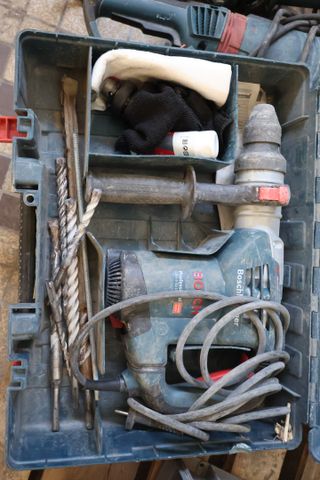 BOSCH – Perforateur filaire en coffret