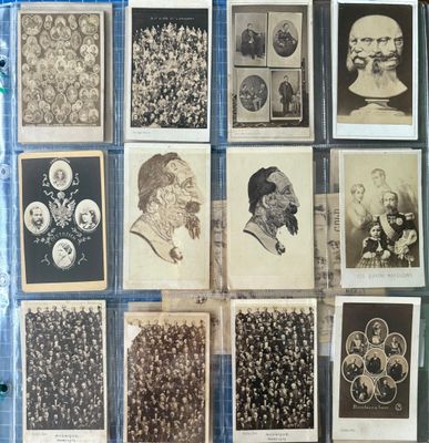 de nombreuses photos anciennes d'hommes et de femmes sont exposées