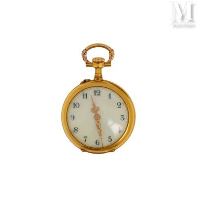 une montre de poche en or avec un cadran blanc sur fond blanc