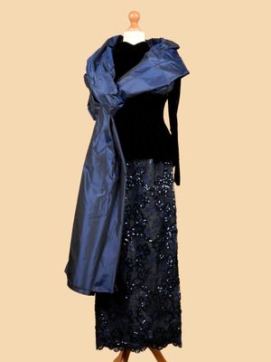 PIERRE BALMAIN CIRCA 1982/86 ENSEMBLE du soir : tunique à ba…