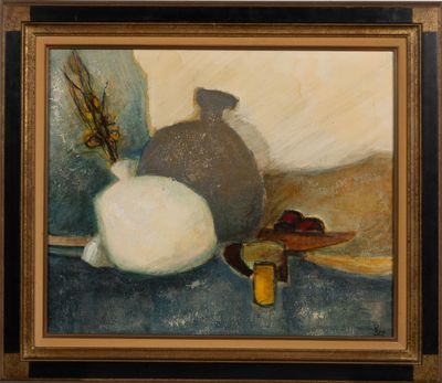 un tableau représentant un vase et un bol posés sur une table