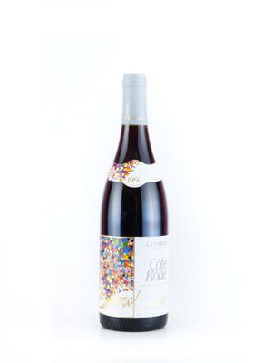 la bouteille de vin est entièrement recouverte de paillettes