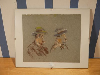 tableau représentant deux hommes coiffés de chapeaux et fumant la pipe devant un mur rayé de bleu et de blanc