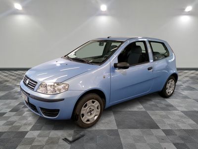 FIAT - PUNTO 1.2 8V CULT II - ES - Mise en service: 11/10/20…