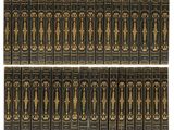 un coffret de douze livres ornés de dorures