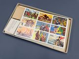 une boîte de timbres sur lesquels figurent des portraits de personnes