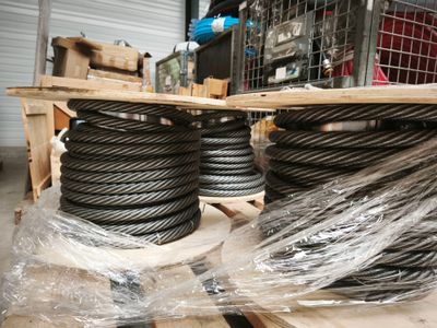3 tourets de câble acier CERTEX env. 24 m (Diam. 2,2 cm)