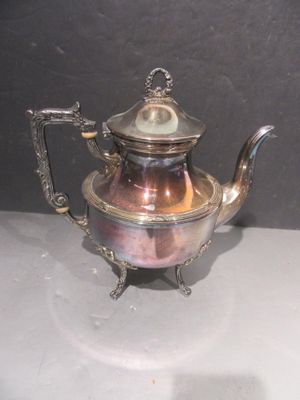 Verseuse EN Metal Argente 20 - 30 Euro