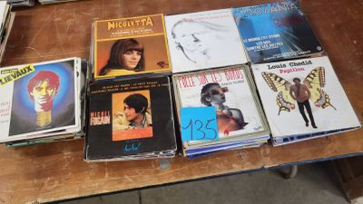 150 disques 45T (varieté française)