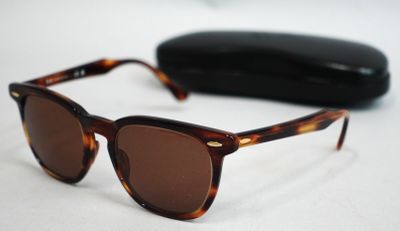 RAY BAN Paire de lunettes de vue et solaire avec boitier