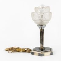 Sabino, lampe de table ornée de bouquetins, en bronze argent… (photo 4)
