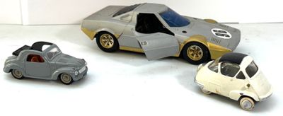 BRUMM, BURAGO, ISETTA VELAM Lot de 3 voitures comprenant Quiralu Seta 