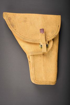 Holster de pistolet GP 35 canadien.