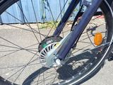 a close up view of a bicycle wheel with a rear tire