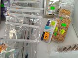 many items that are sitting on the counter