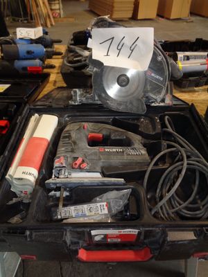 many tools that are sitting on a table together