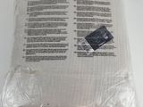 un sac de nourriture posé sur une table