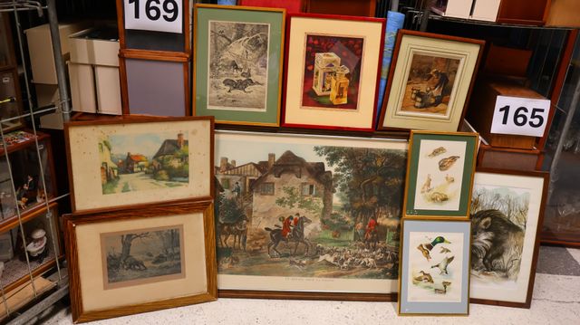Lot de 9 cadres décoratifs, gravure, litho, reproduction 