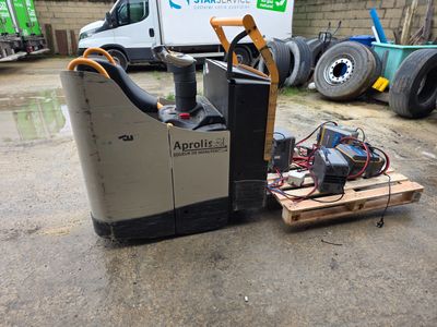 TRANSPALETTE ELECTRIQUE PLATEFORME FIXE OU RABATTABLE de mar…