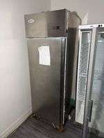 Armoire réfrigérée inox marque Service+, une porte pleine, g…